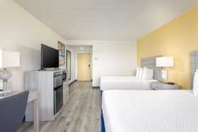 Hutchinson Island Plaza Hotel & Suites