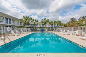 Motel 6 Fort Pierce