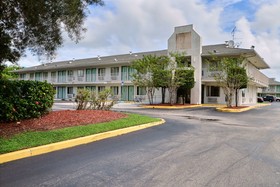 Motel 6 Fort Pierce