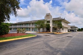 Motel 6 Fort Pierce
