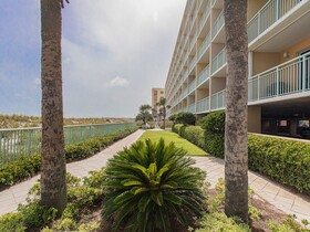 Pelican Isle by Southern Vacation Rentals