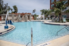 Holiday Inn Express & Suites Gainesville I-75