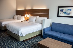 Holiday Inn Express & Suites Gainesville I-75