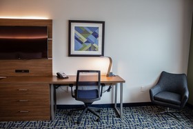 Holiday Inn Express & Suites Gainesville I-75