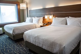 Holiday Inn Express & Suites Gainesville I-75