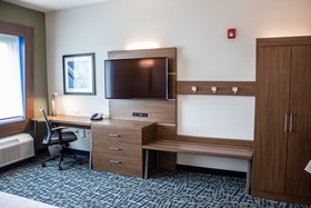 Holiday Inn Express & Suites Gainesville I-75