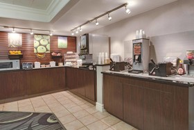 Days Inn by Wyndham Gainesville University I-75
