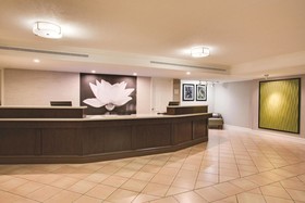 Days Inn by Wyndham Gainesville University I-75