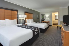 Days Inn by Wyndham Gainesville University I-75
