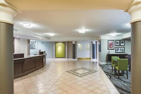 Days Inn by Wyndham Gainesville University I-75