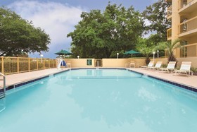 Days Inn by Wyndham Gainesville University I-75