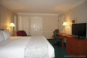 Days Inn by Wyndham Gainesville University I-75