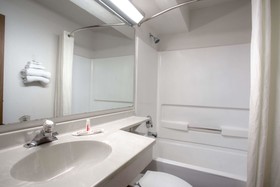 Super 8 by Wyndham Gainesville