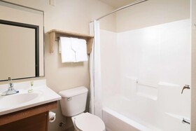 WoodSpring Suites Gainesville I-75