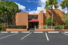 Stayable Select Gainesville