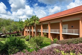 Stayable Select Gainesville