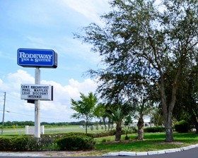 Rodeway Inn & Suites Haines City