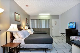 Knights Inn Hallandale