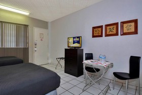 Knights Inn Hallandale