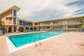 Knights Inn Hallandale