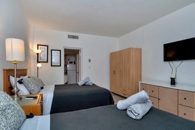Knights Inn Hallandale