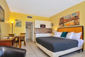 Knights Inn Hallandale