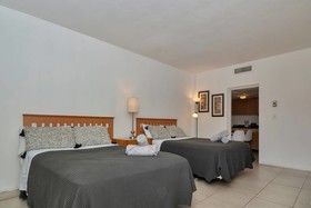 Knights Inn Hallandale