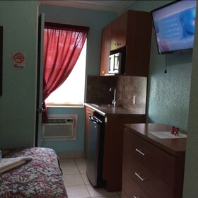 Dixie Hotel