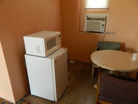 Tropizar Motel
