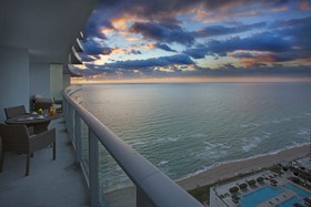 Hyde Resort & Residences by Zen Vacation Rentals