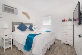 Hollywood Beach Inn