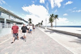 Hollywood Beach Inn