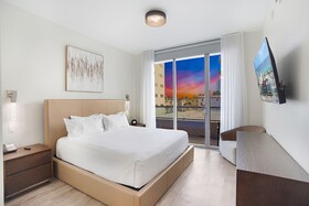 Costa Hollywood Beach Resort by Cielo Stays