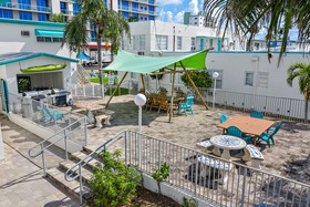 Hollywood Beachside Boutique Suites