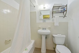 Hollywood Beachside Boutique Suites