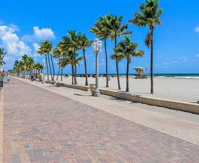 Hollywood Beachside Boutique Suites