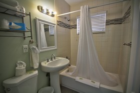 Hollywood Beachside Boutique Suites