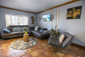 Hollywood Beach Suites Hotel