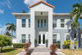 Hollywood Dream House