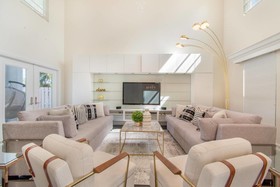 Hollywood Dream House