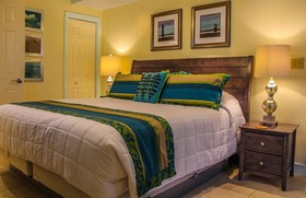 Hollywood Sands Resort