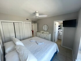 Shore View Hotel