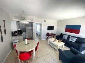 Shore View Hotel