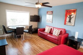 Sun Beach Inn
