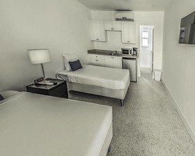 Waveland Motel