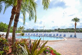 Bayshore Yacht & Tennis Club Luxury Condominiums