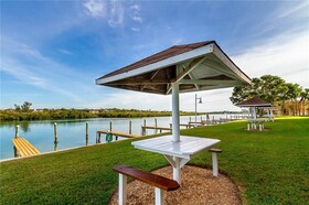 Bayshore Yacht & Tennis Club Luxury Condominiums
