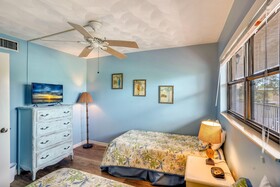 Bayshore Yacht & Tennis Club Luxury Condominiums