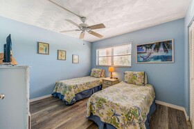 Bayshore Yacht & Tennis Club Luxury Condominiums