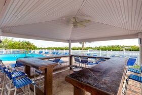 Bayshore Yacht & Tennis Club Luxury Condominiums